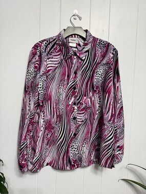 #18)  Nikki Pink Black Swirl Button-Up Blouse